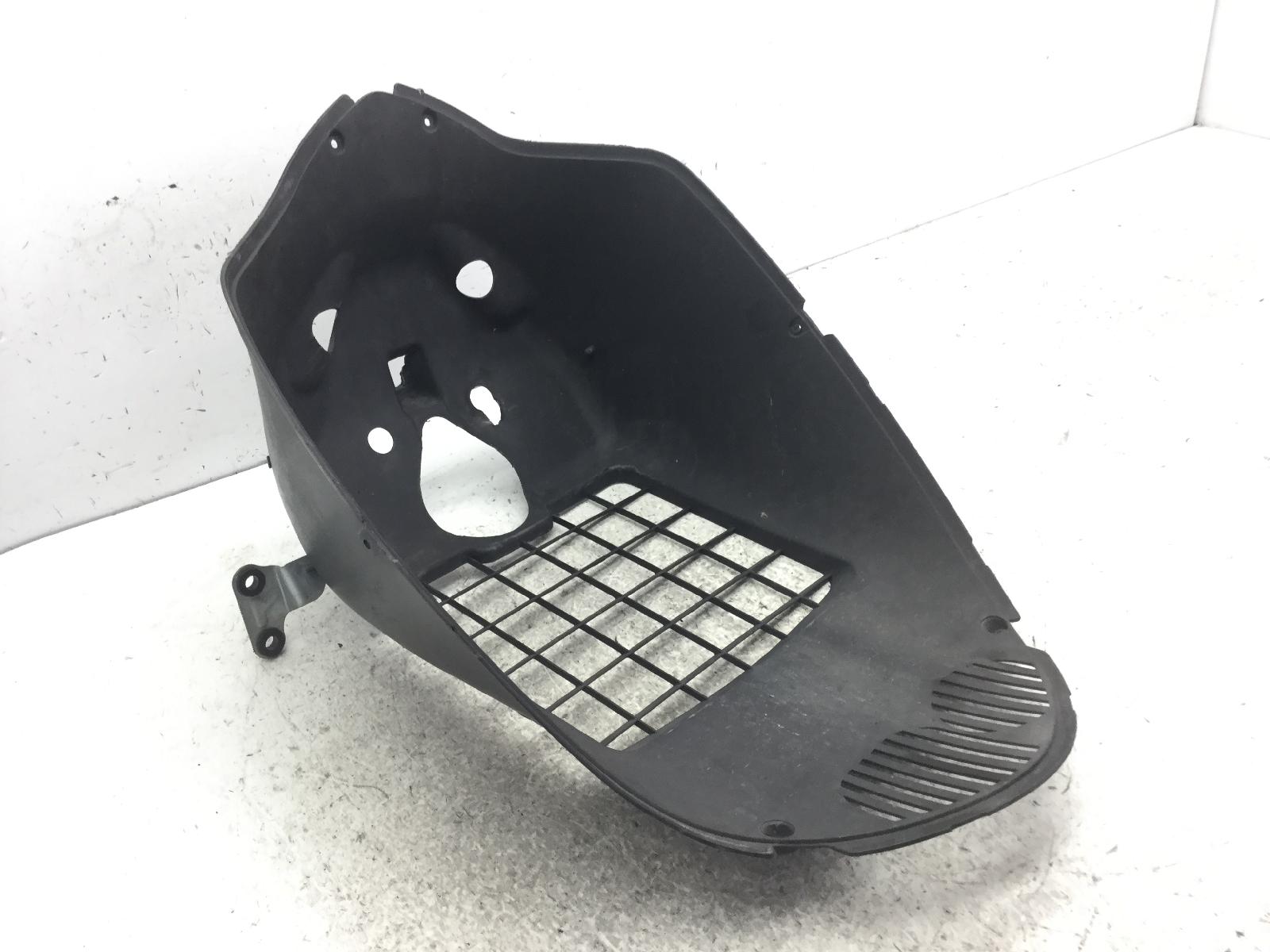 Aprilia sr max 300 carena griglia radiatore chiglia vano ruota anteriore 2011 2014 pm35600