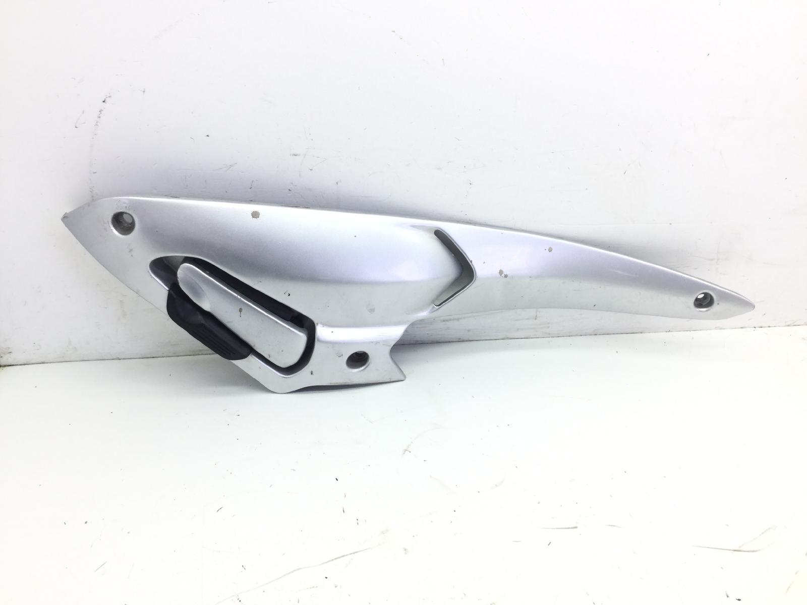 Aprilia sr max 300 pedana posteriore poggiapiede destra e supporto 2011 2014 pm35600