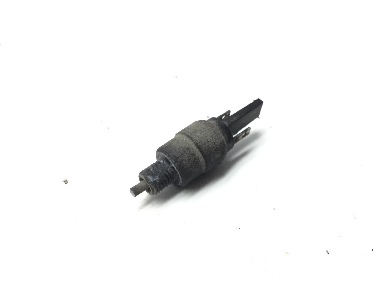 Aprilia scarabeo rotax 125 sensore stop microstop freno anteriore destro 1999 2002 pca00