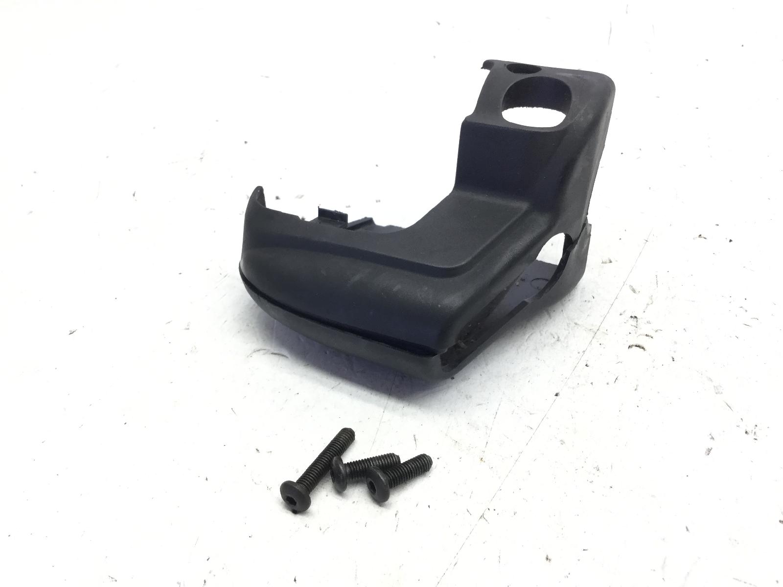 Aprilia scarabeo rotax 125 coperchio pompa freno sinistro e viti 1999 2002 pca00