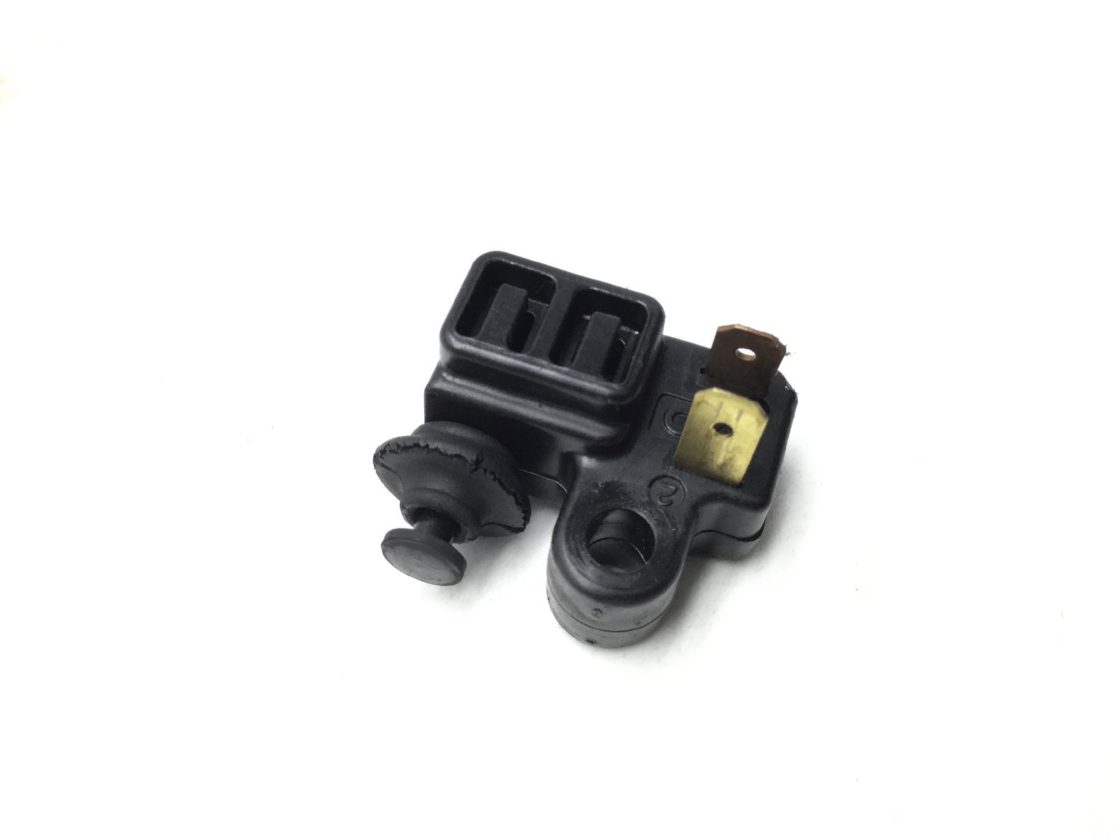 Yamaha x-max abs yp 400 sensore pulsante stop microstop freno posteriore 2015 2017 sh072