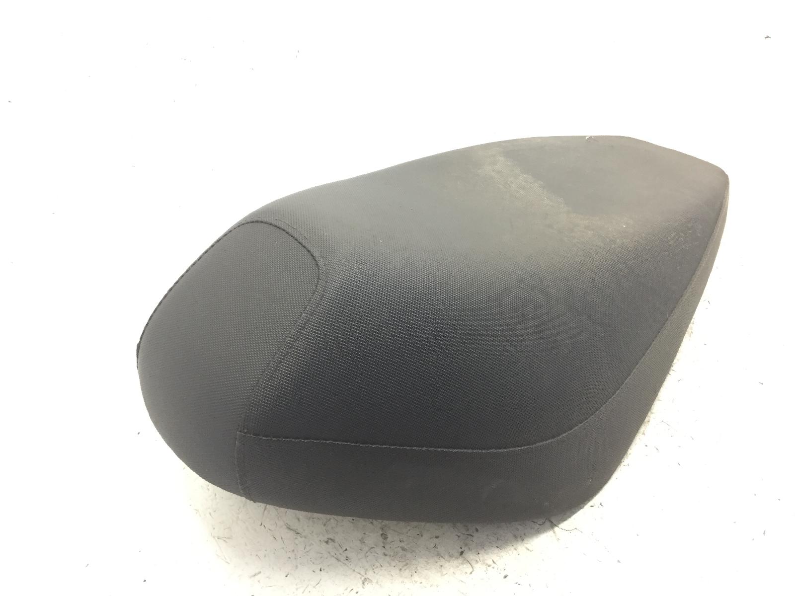 Keeway hurricane 50 sella saddle piccolo strappo su fodera e crepe su fondo 2006 2006 tsytab2128b