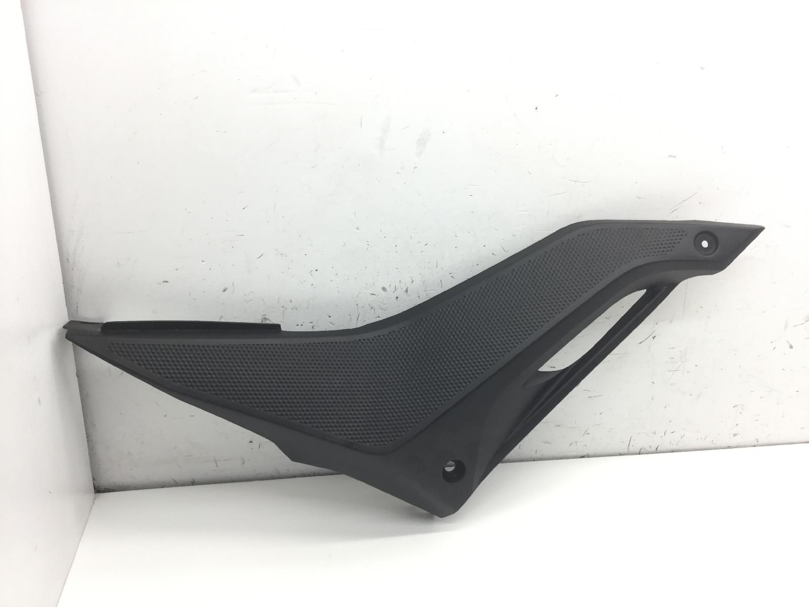 Yamaha yzf-r a 125 carena fianchetto sottosella destro 2018 2018 re291