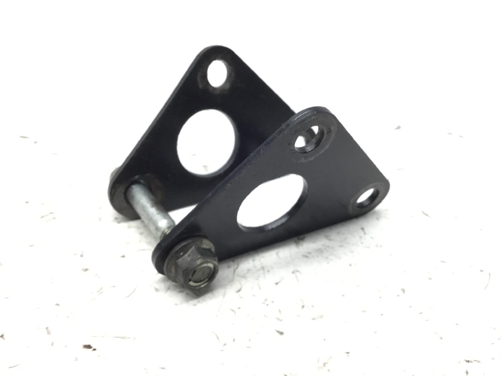 Suzuki gz marauder 250 coppia staffe supporto motore 1999 2001 ar111