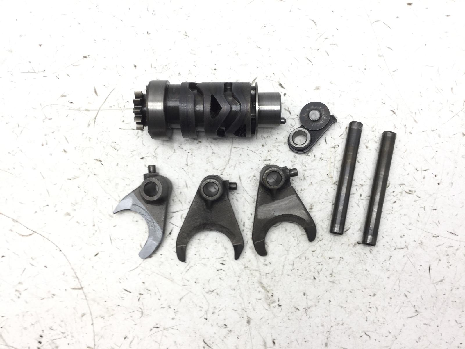 Suzuki gz marauder 250 desmo desmodromico con forchette e accessori 1999 2001 ar111