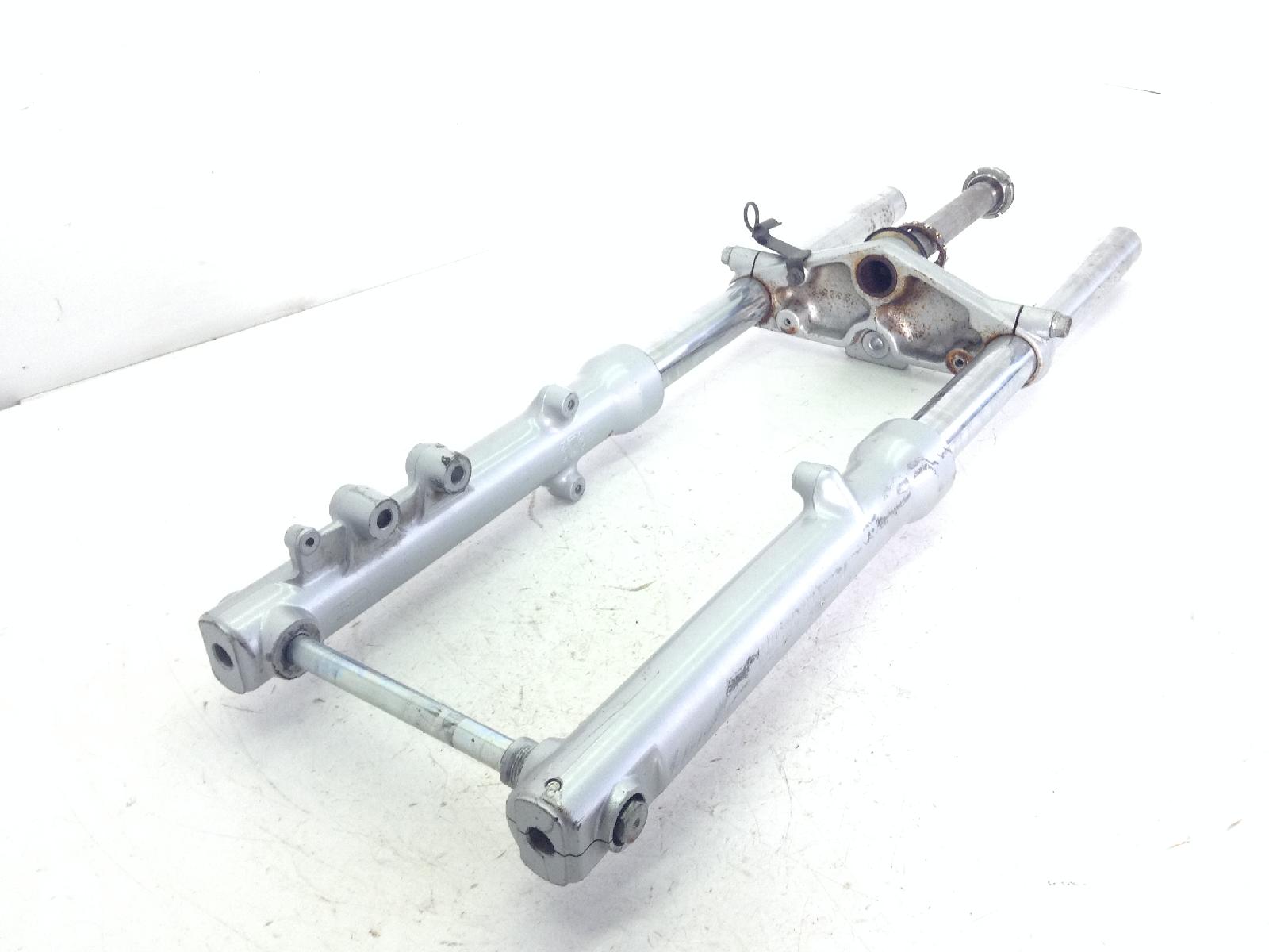 Suzuki gz marauder 250 forcelle - piccoli punti di ruggine su parte alta 1999 2001 ar111