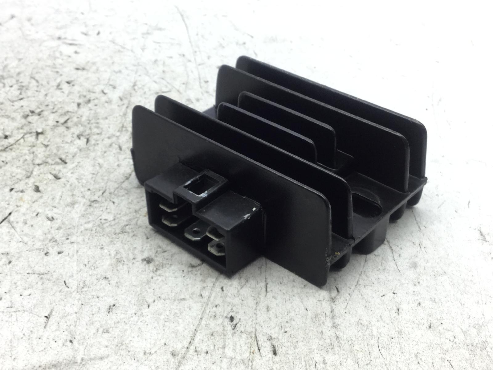 Keeway rkf 125 regolatore di tensione 2018 2020 lbbu32007jb