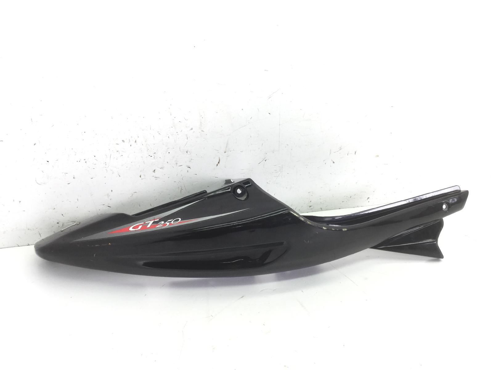 Hyosung gt 250 carena fiancata posteriore destra - 2 piccole rotture 2004 2007 mj51b