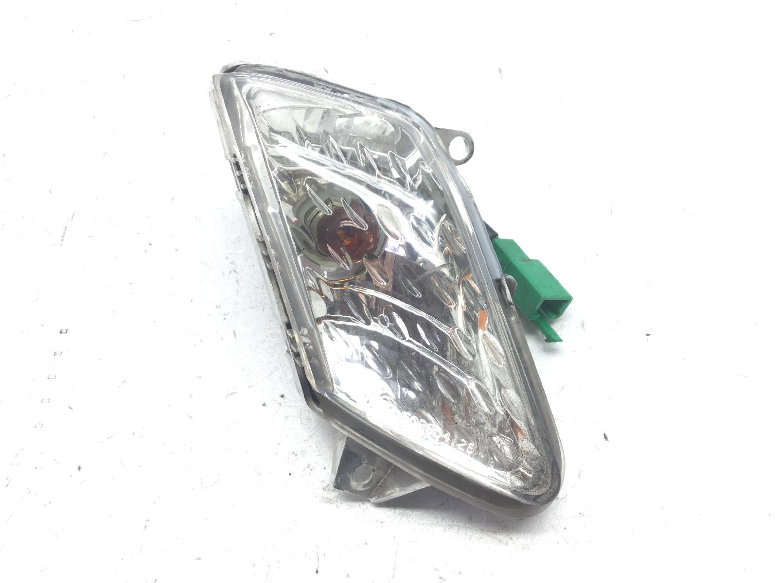 Yamaha x-max 125 freccia anteriore destra lampeggiatore indicatore 2006 2007 se321
