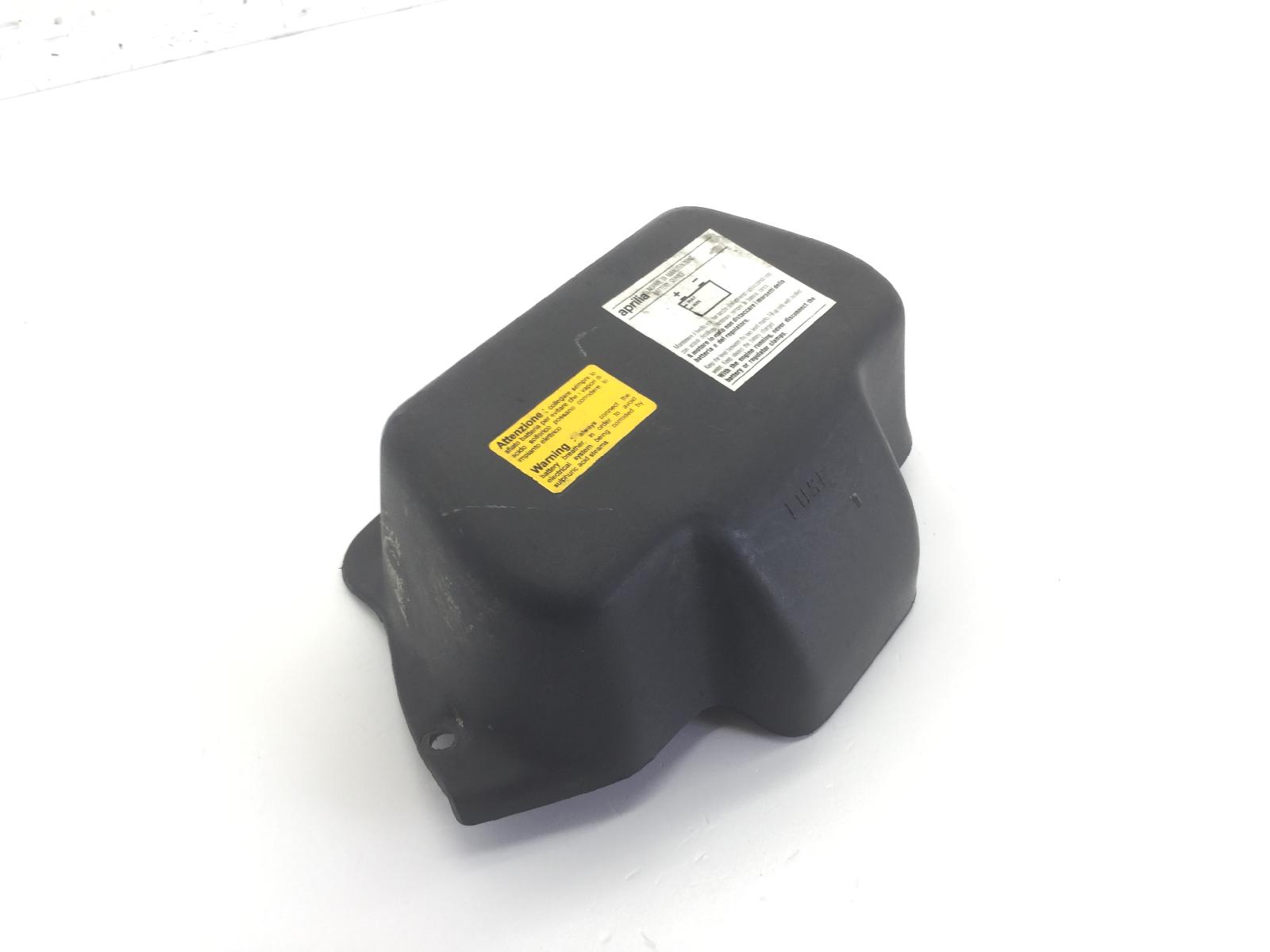Aprilia leonardo 125 carena coperchio tappo vano batteria 1996 1998 mb000