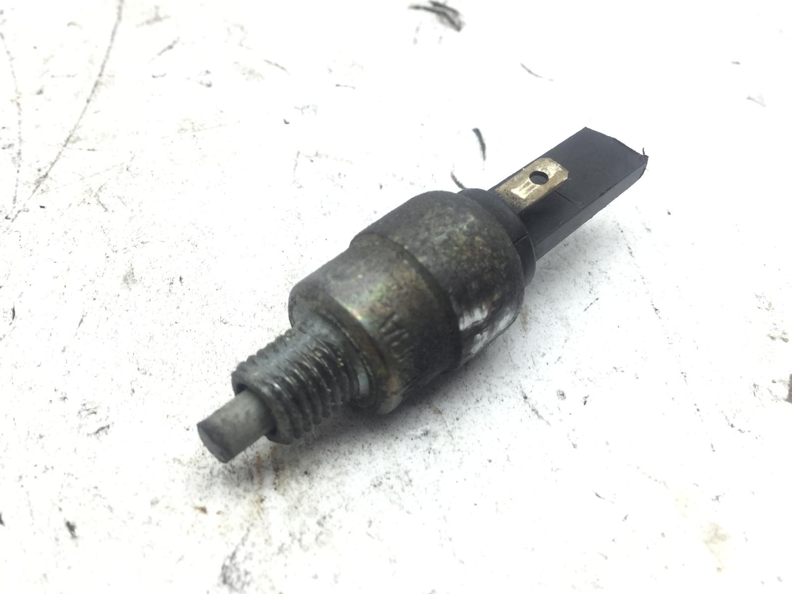 Aprilia leonardo 125 sensore stop microstop freno anteriore destro 1996 1998 mb000