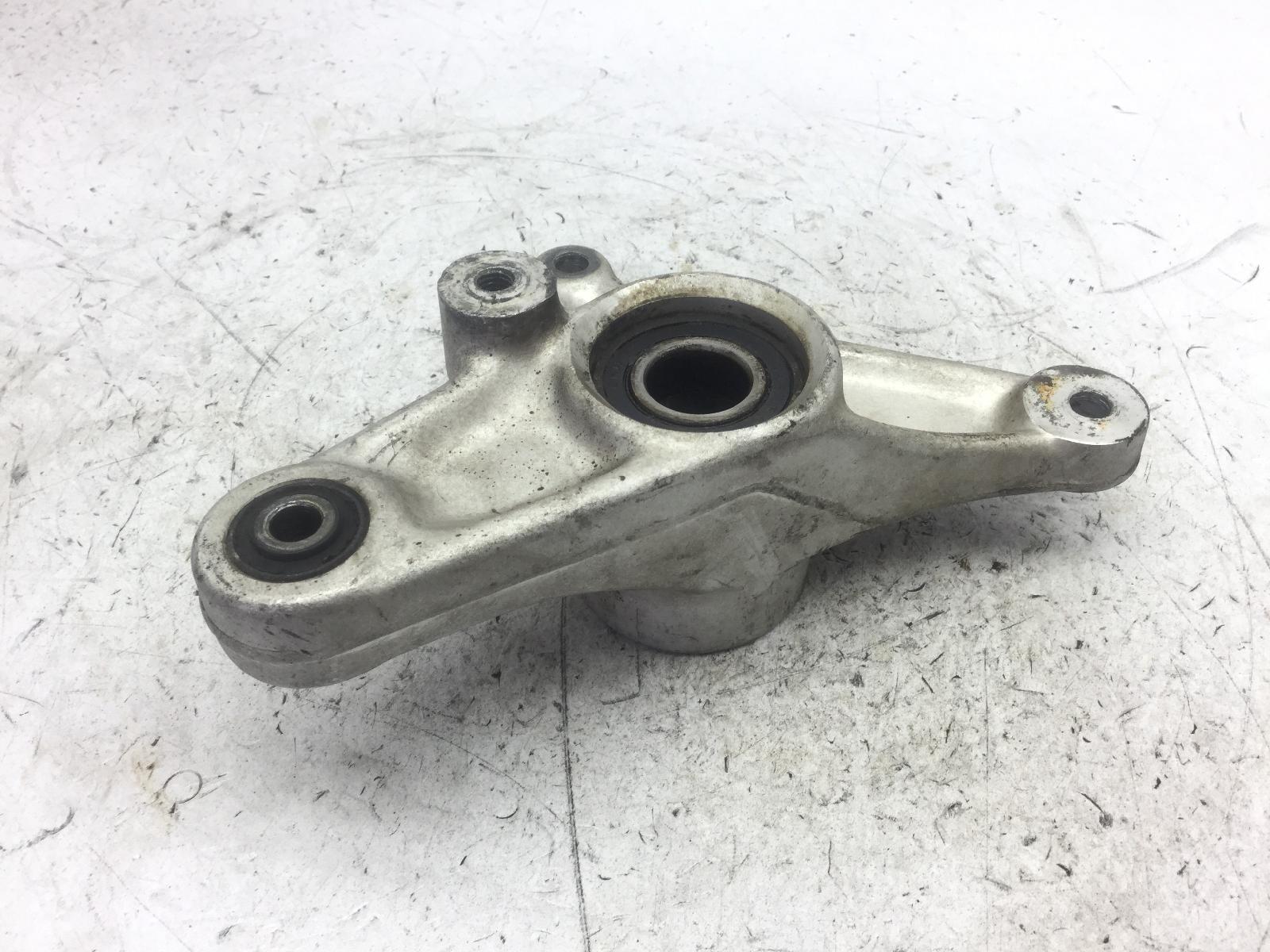 Aprilia leonardo 125 staffa supporto pinza freno posteriore 1996 1998 mb000