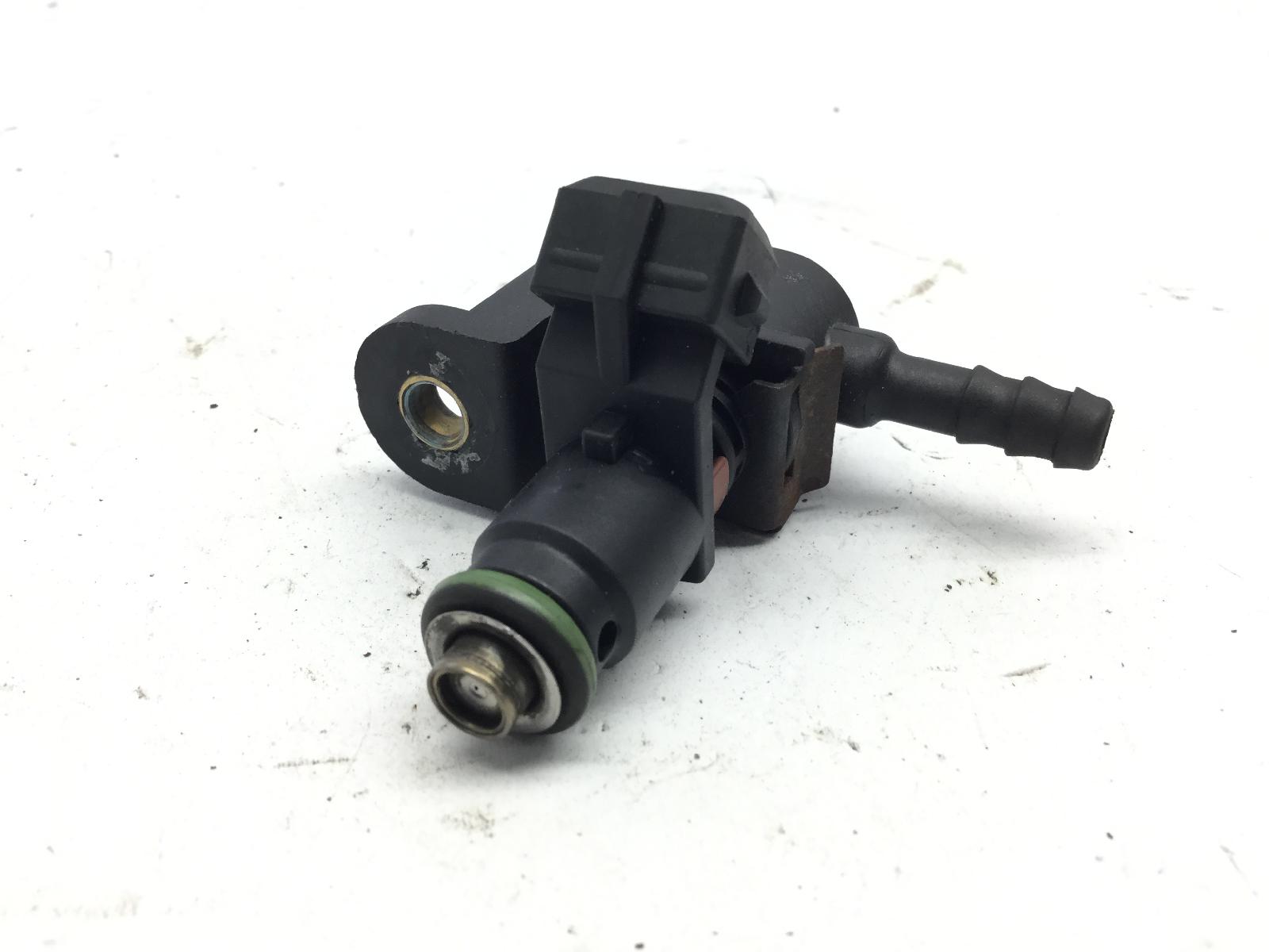 Kymco people one e4 125 iniettore benzina carburante fuel 2016 2018 d42000
