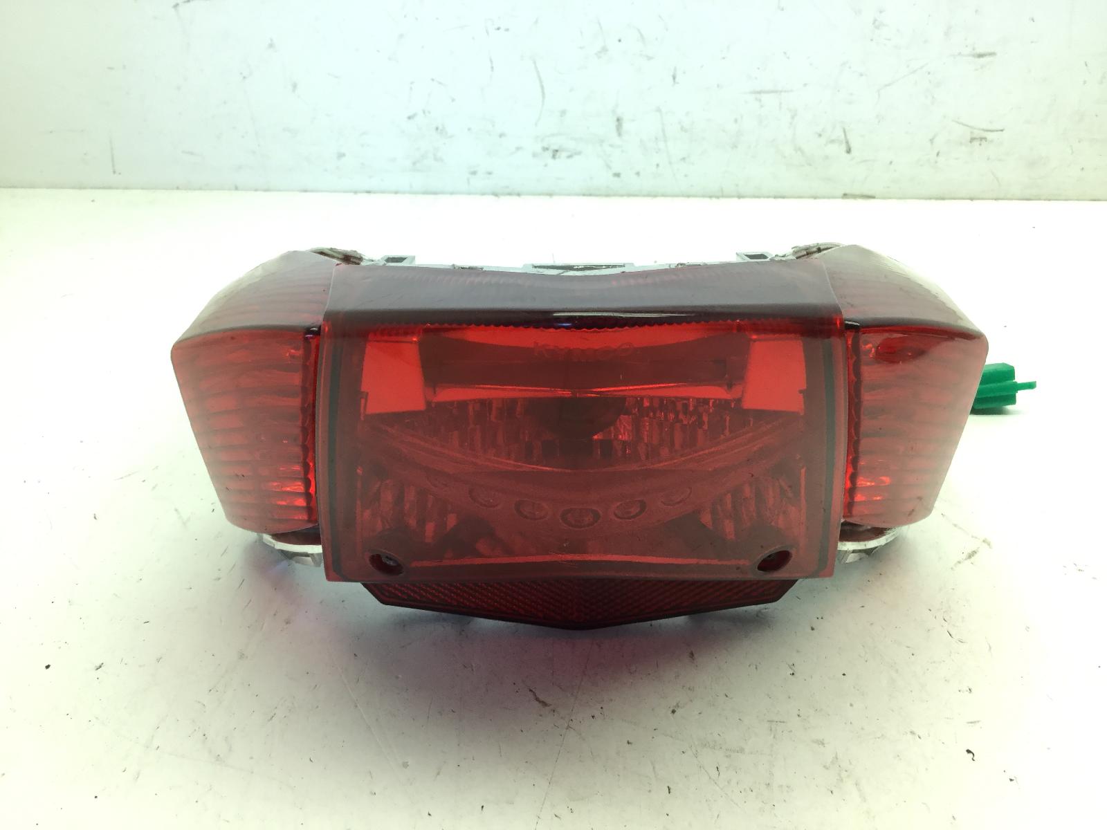 Kymco people one e4 125 faro fanale stop posteriore 2016 2018 d42000