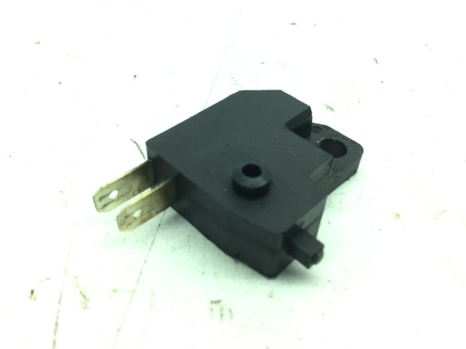 Kymco people one e4 125 sensore stop microstop freno posteriore sinistro 2016 2018 d42000
