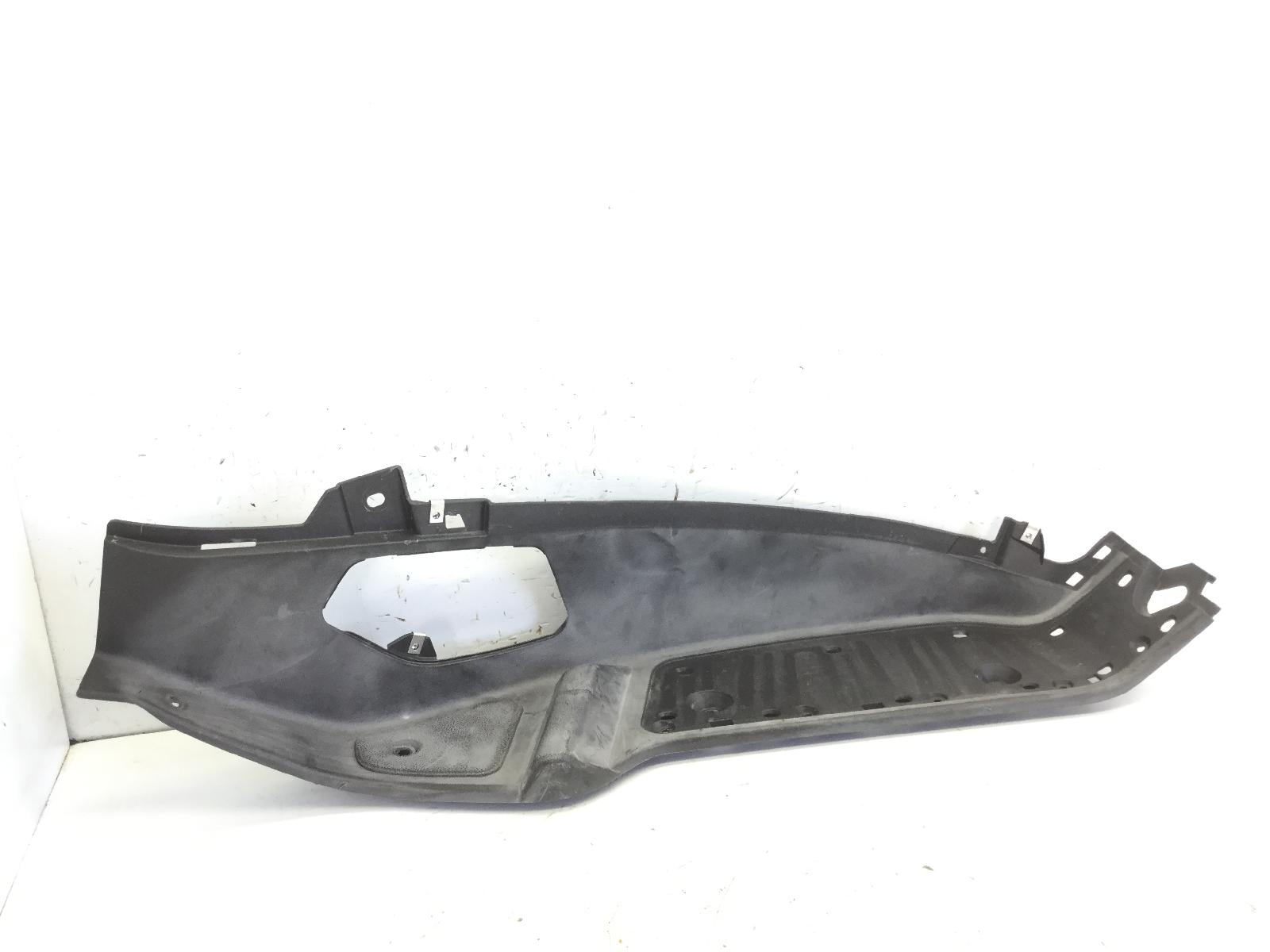 Piaggio x8 street e2 150 carena pedana pavimento poggiapiedi destra 2006 2008 m49200