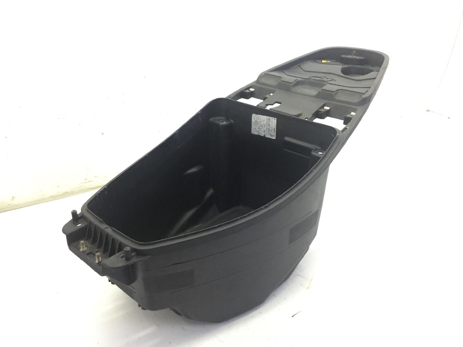 Kymco agility rs 50 carena vano sottosella portacasco 2009 2009 u600b0