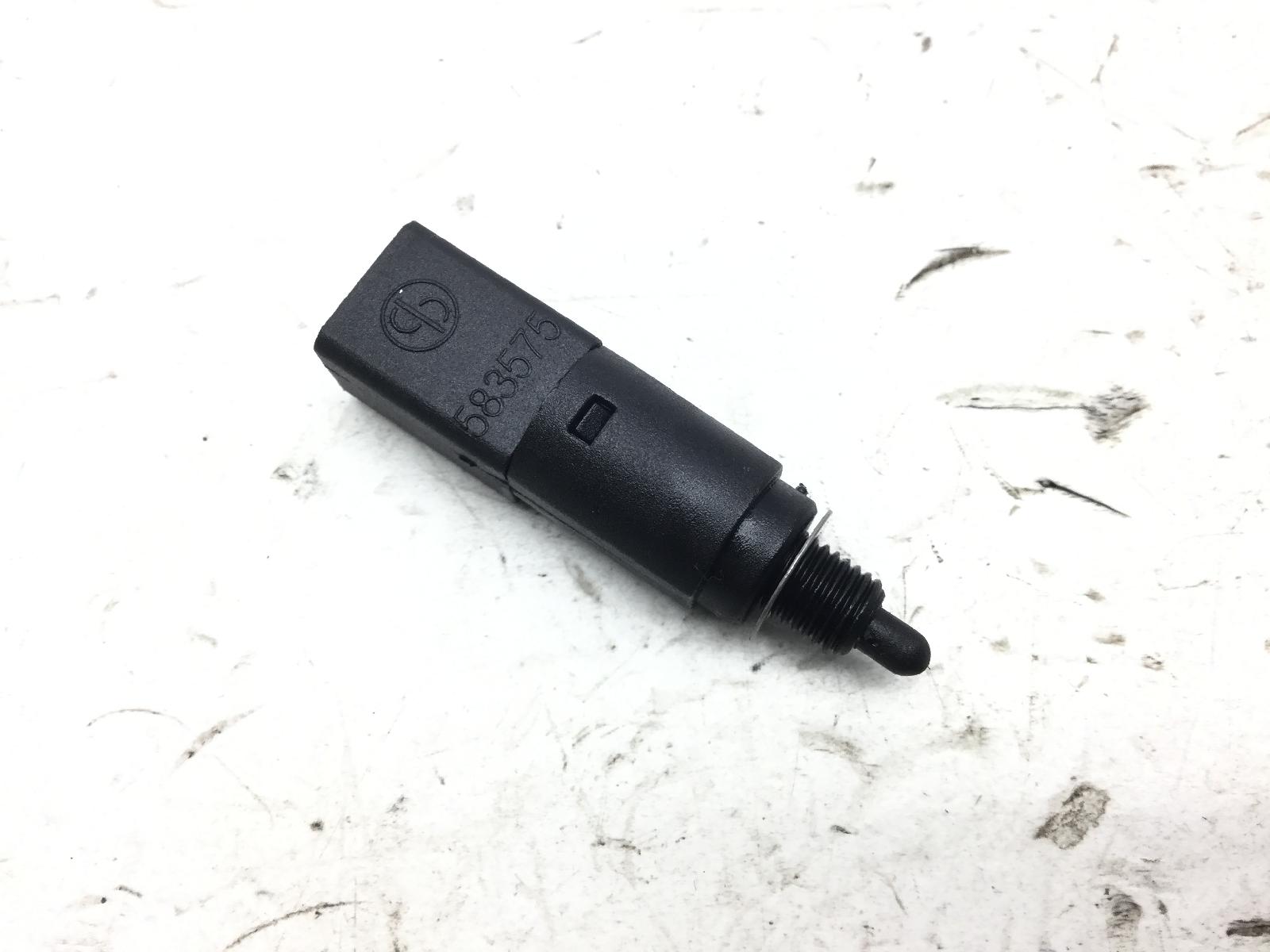 Piaggio x9 evolution 250 sensore pulsante stop microstop freno posteriore 2004 2004 m23000045