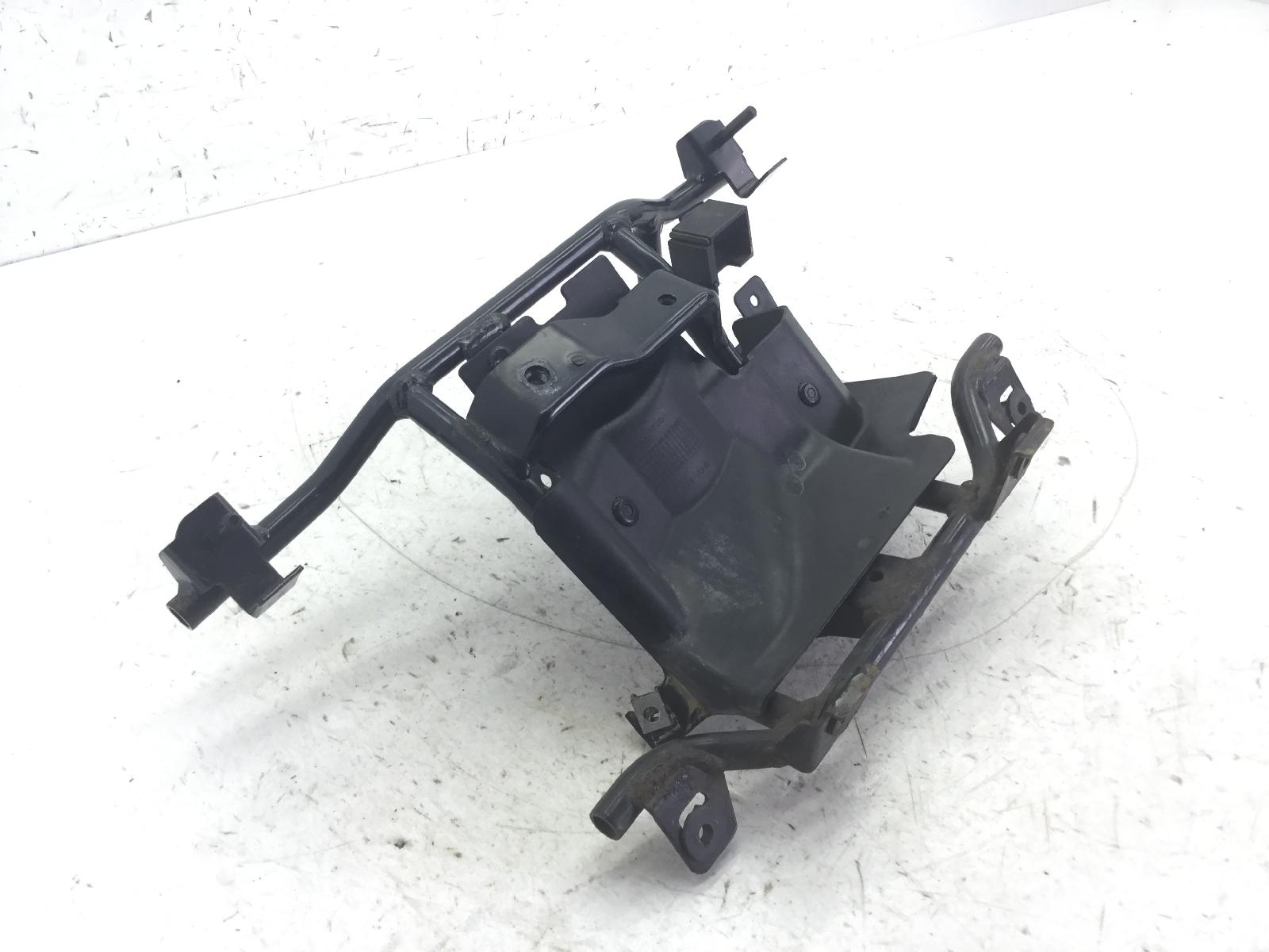 Suzuki sixteen 150 telaio telaietto supporto scudo anteriore 2008 2010 cp111