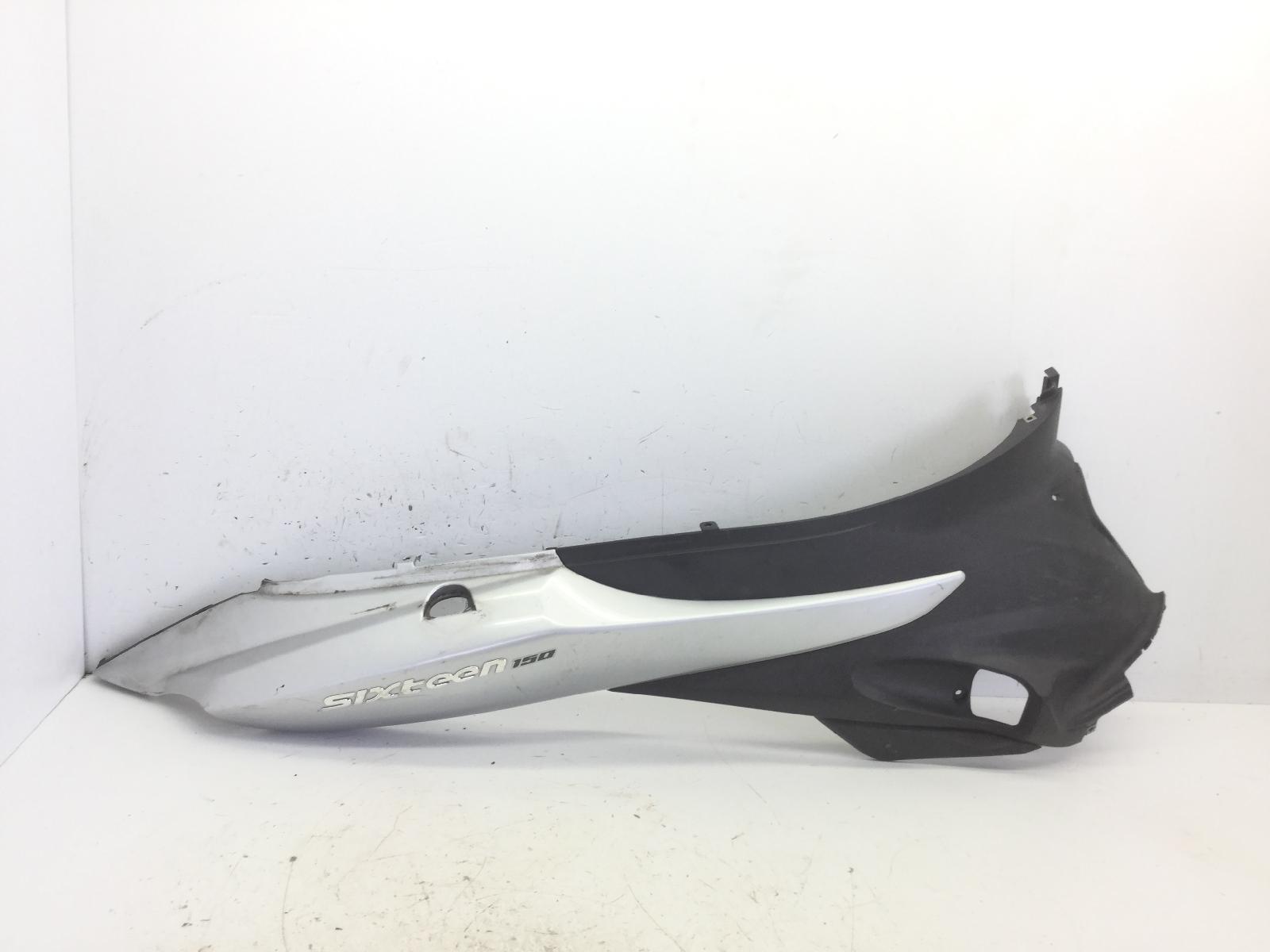 Suzuki sixteen 150 carena fiancata posteriore destra 2008 2010 cp111