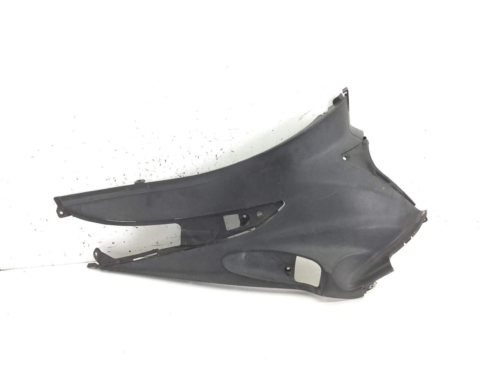 Suzuki sixteen 150 carena fianchetto pedana destro 2008 2010 cp111