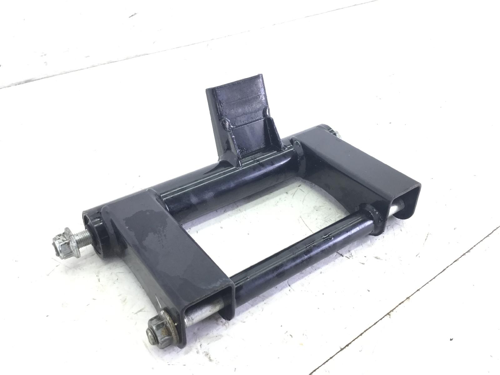 Suzuki sixteen 150 staffa supporto motore 2008 2010 cp111