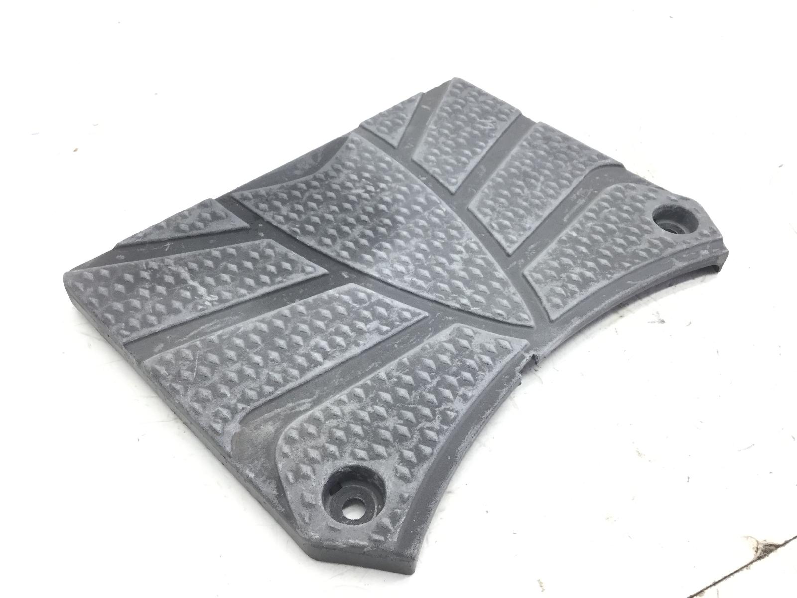 Suzuki sixteen 150 carena coperchio tappo vano batteria 2008 2010 cp111