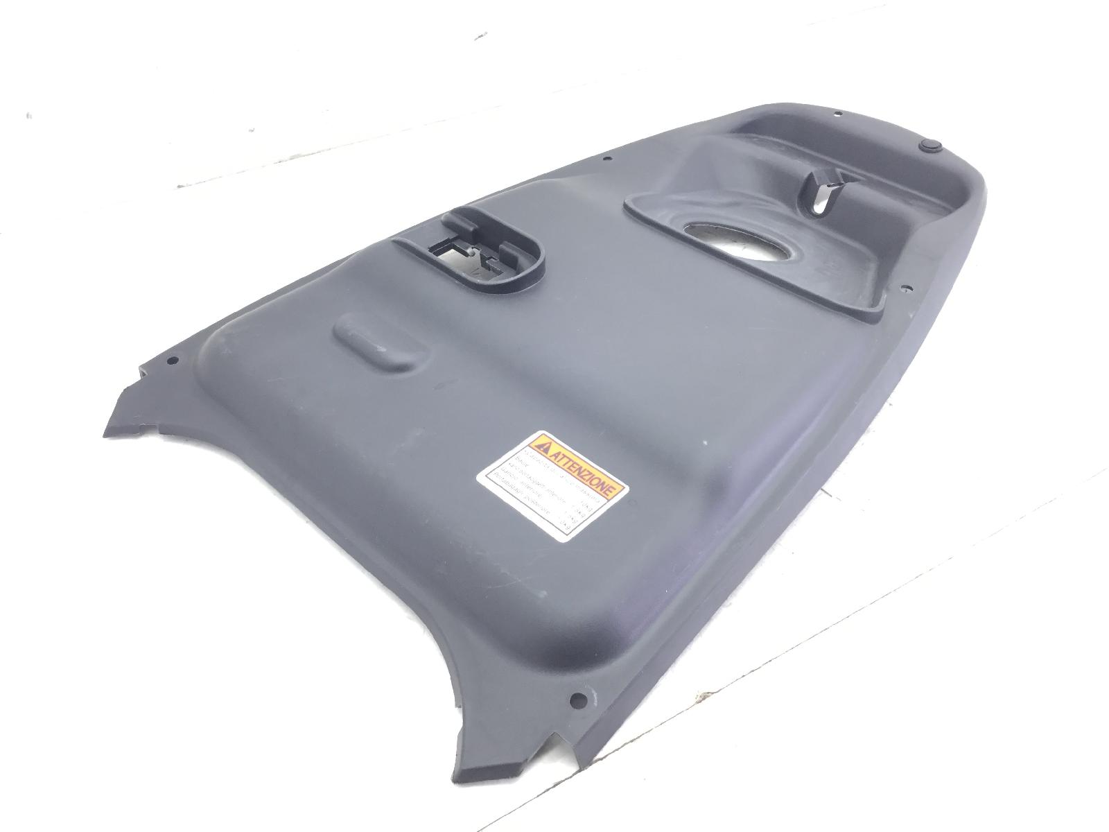 Suzuki sixteen 150 carena coperchio superiore serbatoio benzina carburante 2008 2010 cp111