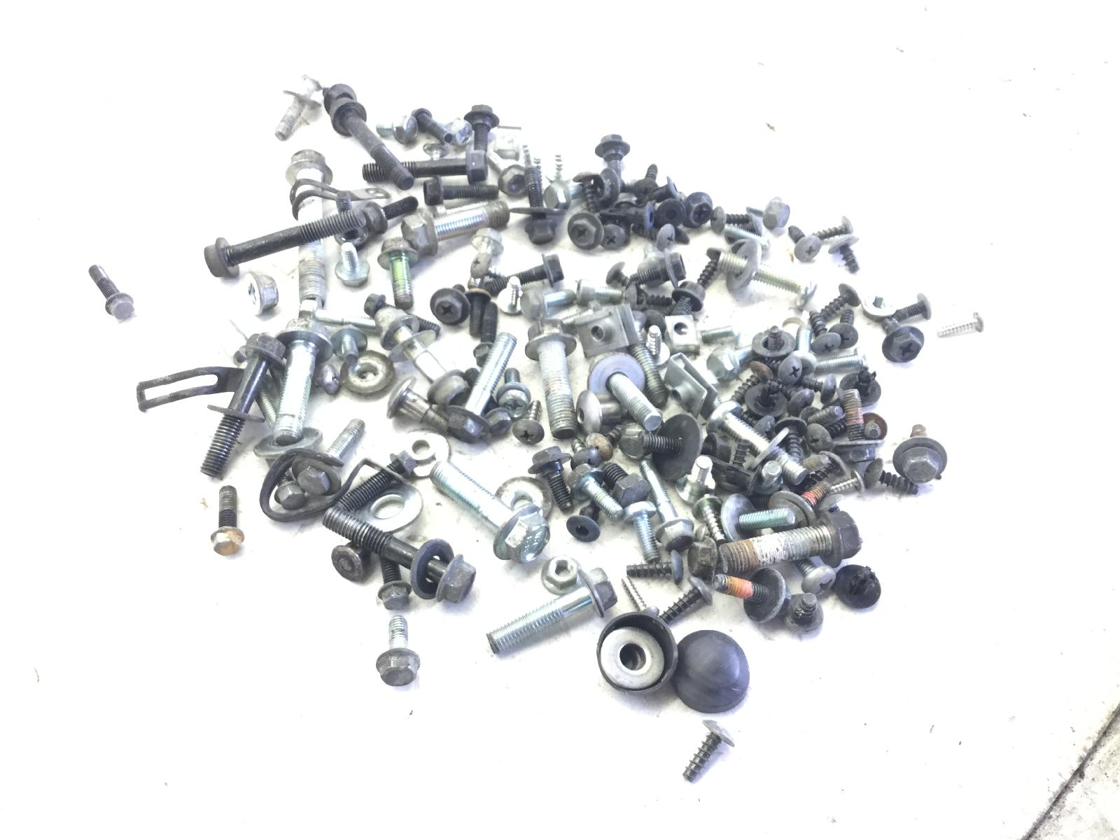 Suzuki sixteen 150 kit viti bulloni bulloneria telaio 2008 2010 cp111