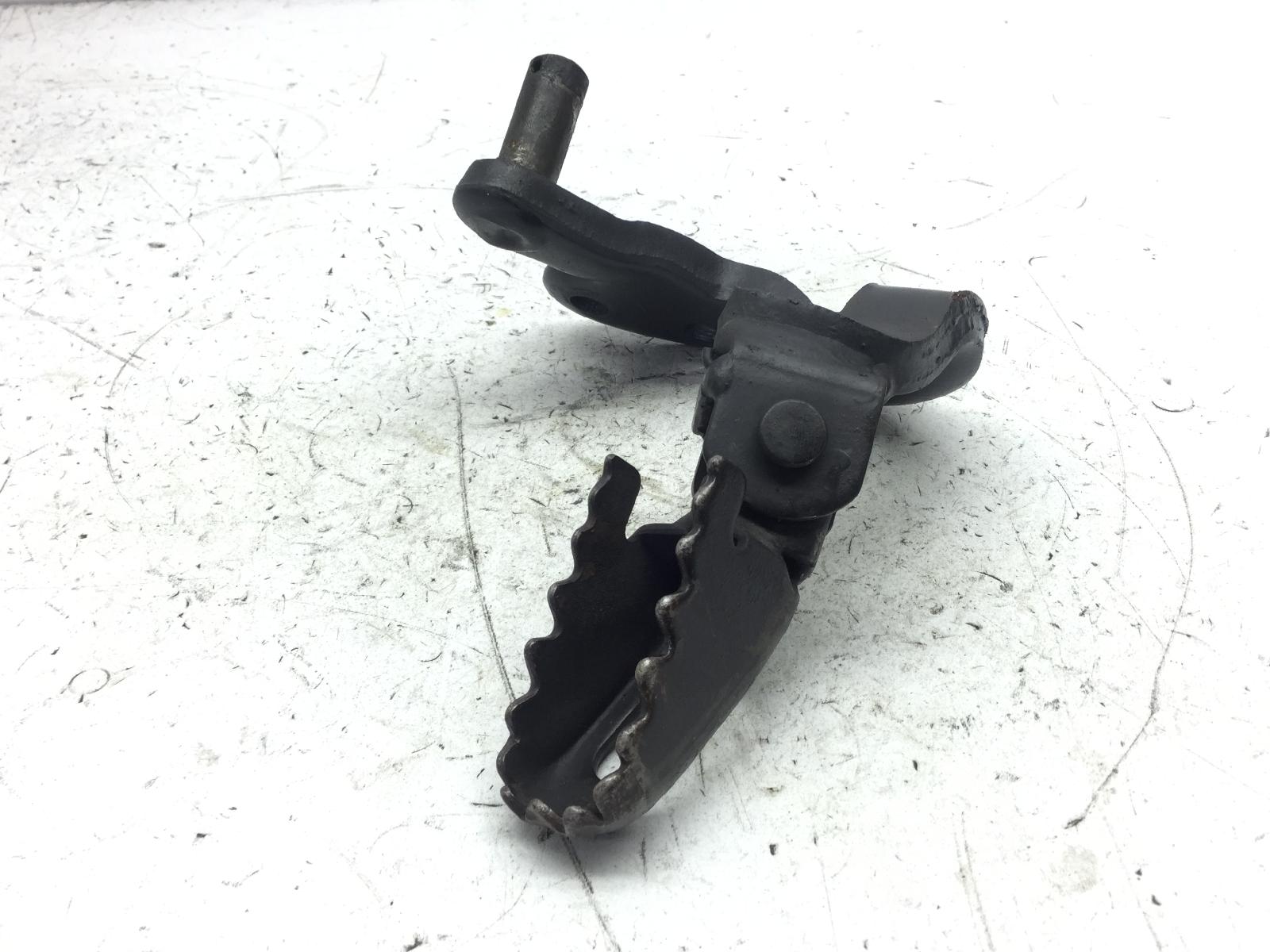 Yamaha xt e 600 pedana poggiapiede anteriore destra e supporto 1995 2002 jyadj021