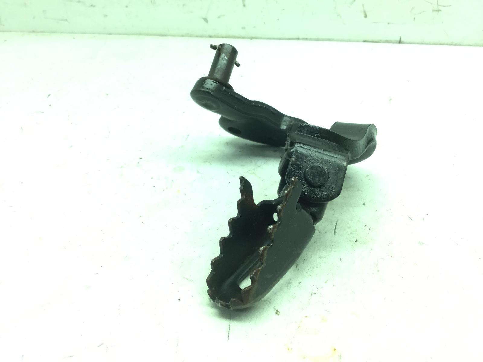 Yamaha xt e 600 pedana poggiapiede anteriore destra e supporto 1995 2002 jyadj021