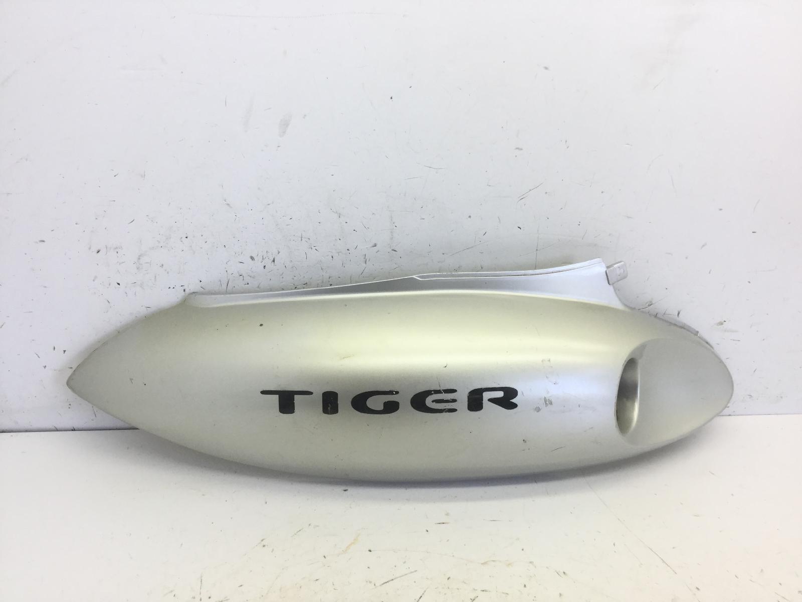 Garelli tiger 4t 125 carena fiancata posteriore destra - attacco rotto 2007 2007 lx6tcjp