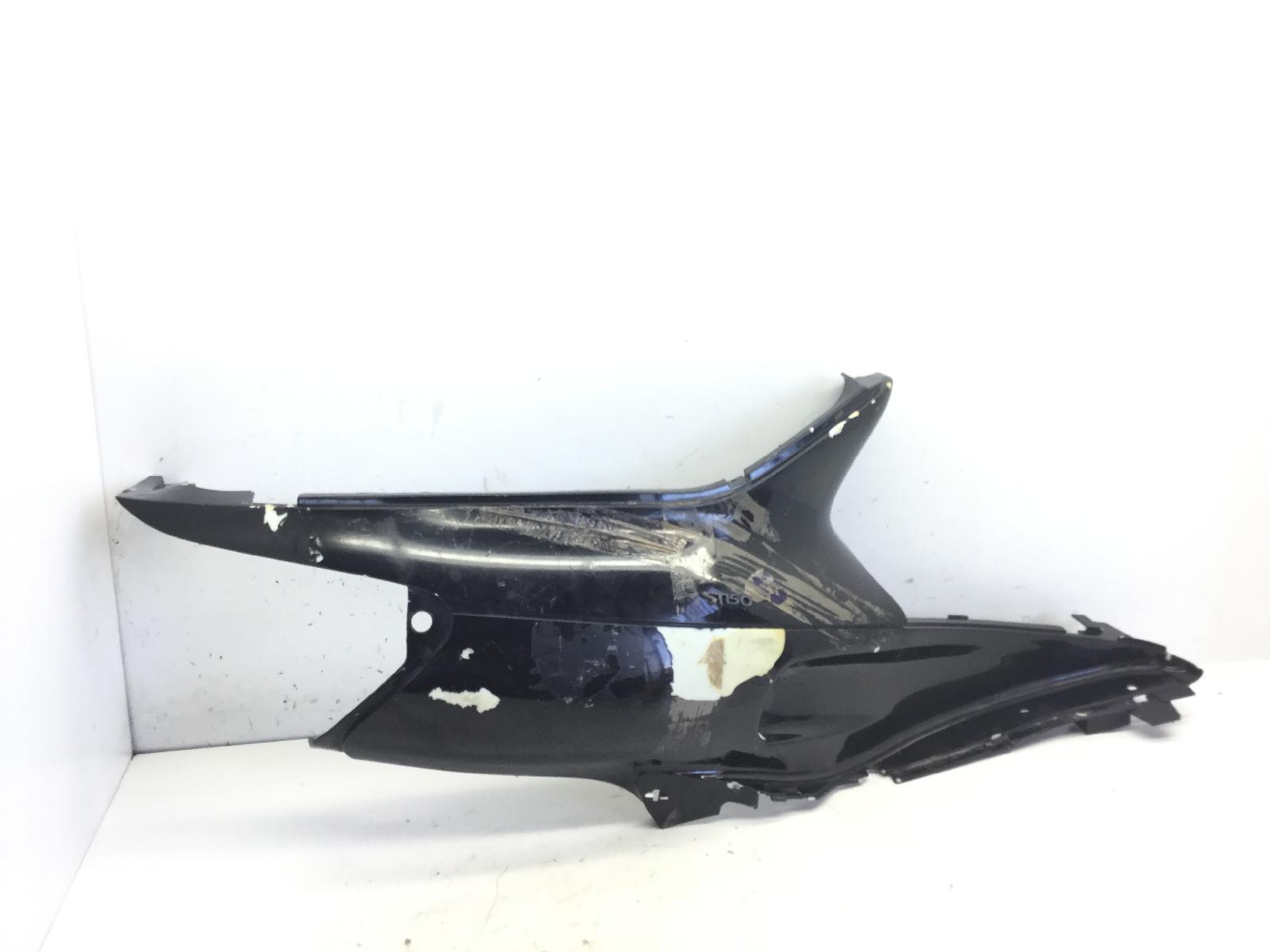 Piaggio skipper 4t 150 carena fiancata posteriore destra - crepe e rotture 2000 2002 m21000000