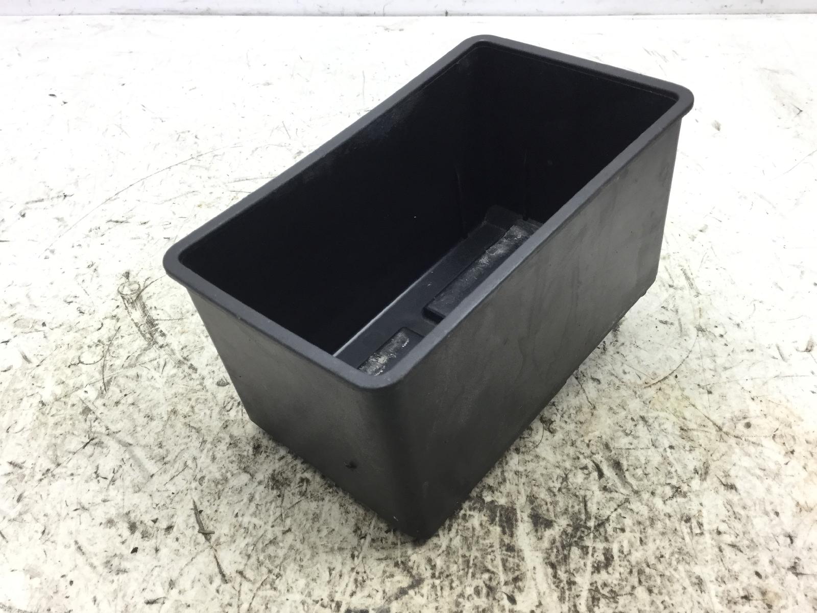 Piaggio skipper 4t 150 scatola vano supporto batteria 2000 2002 m21000000