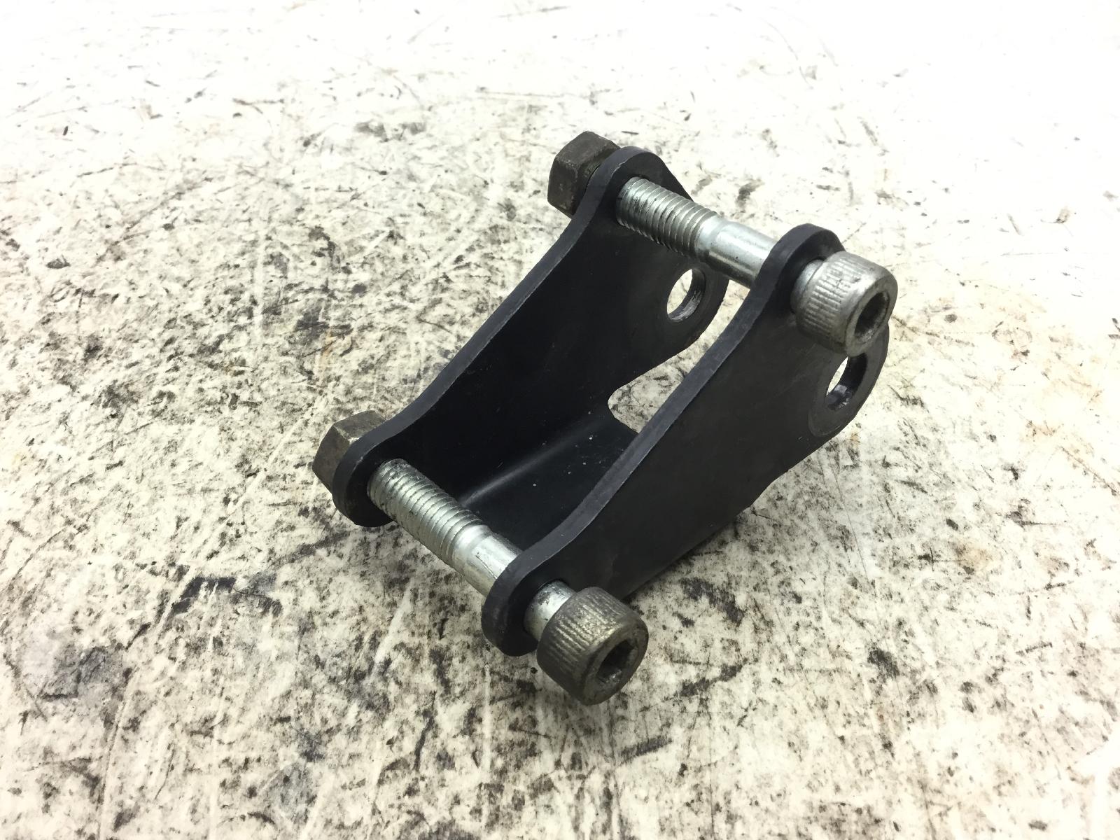 Piaggio skipper 4t 150 staffa supporto ammortizzatore 2000 2002 m21000000