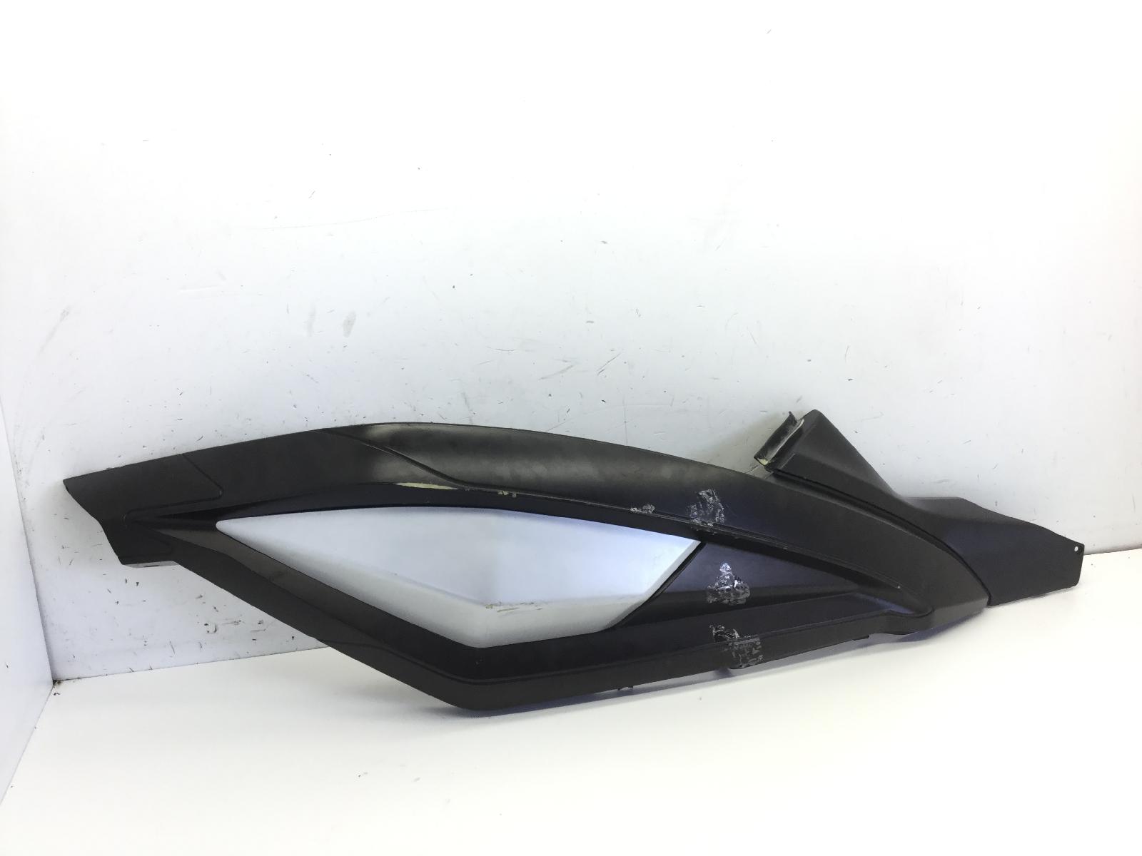 Benelli 49x quattronovex 2t 50 carena fiancata posteriore destra - rotture 2008 2009 zbnxj00008