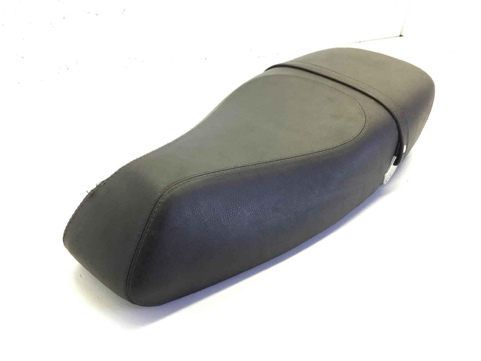 Piaggio vespa px 150 sella saddle - fodera strappata e crepa su fondo 2011 2017 m47200