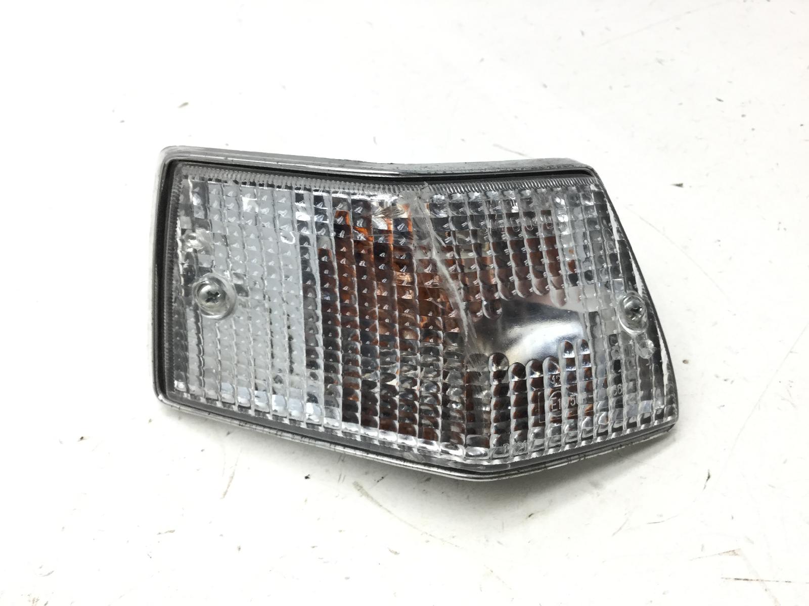 Piaggio vespa px 150 freccia posteriore sinistra crepa su gemma 2011 2017 m47200