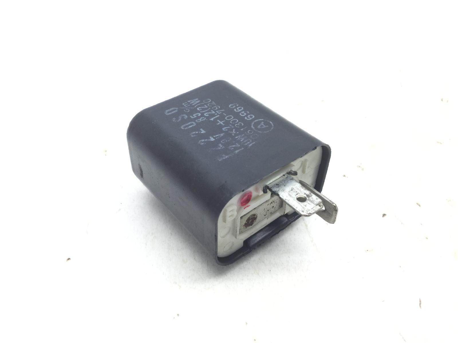 Piaggio sfera 80 rele' intermittenza frecce lampeggiatori indicatori 1993 1993 ns81t