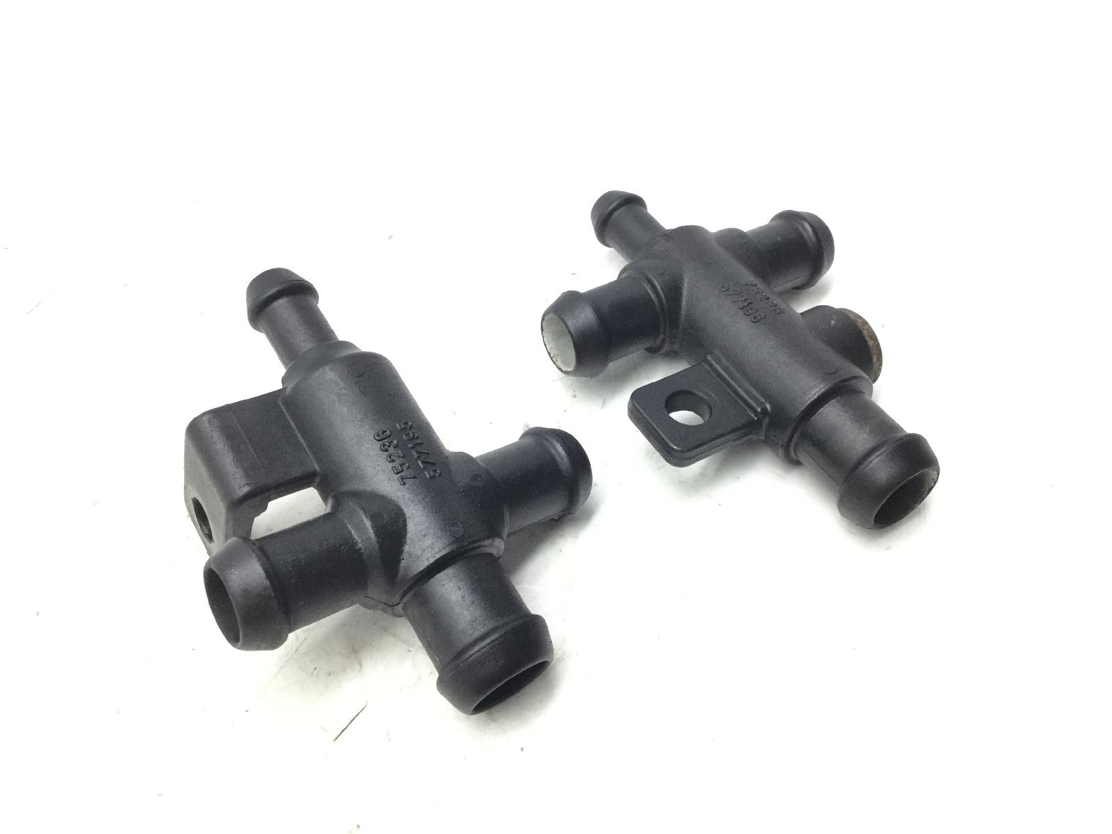 Piaggio vespa gts 250 coppia raccordi tubi acqua radiatore 2005 2014 m45100