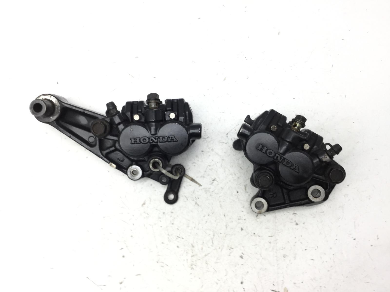 Honda vf 750 coppia pinze freno anteriori 128 mm e 65 mm interasse supporti 1983 1983