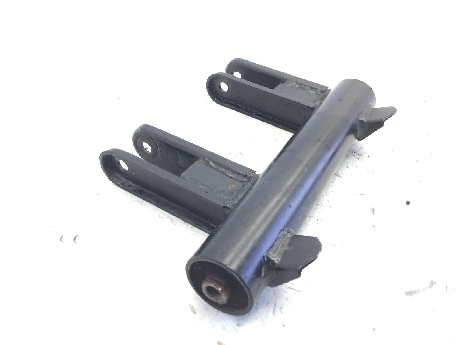 Piaggio diesis 2t 100 staffa supporto motore 2001 2001 m301