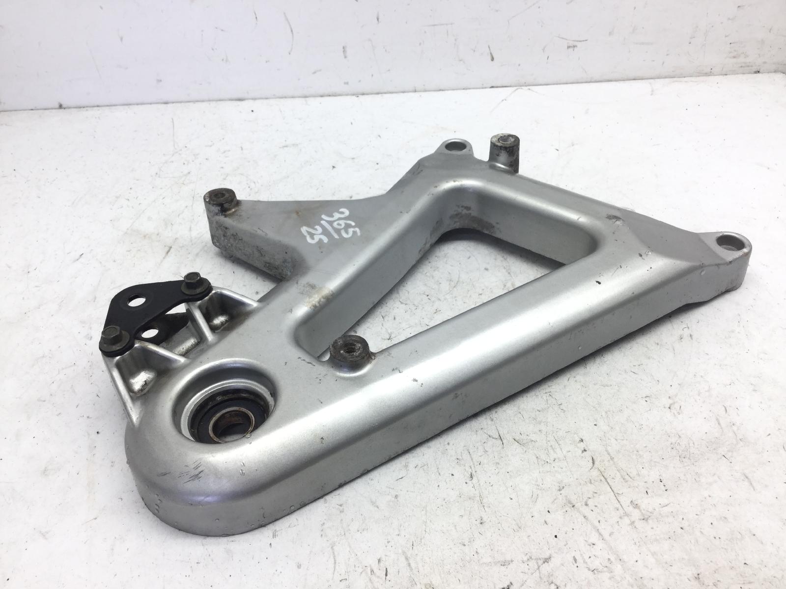 Aprilia scarabeo light ie 125 staffa supporto scarico marmtita 2011 2012 rbl00