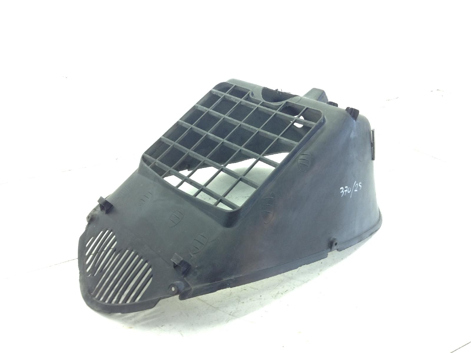 Gilera nexus 250 carena griglia radiatore chiglia vano ruota anteriore 2006 2006 m35300