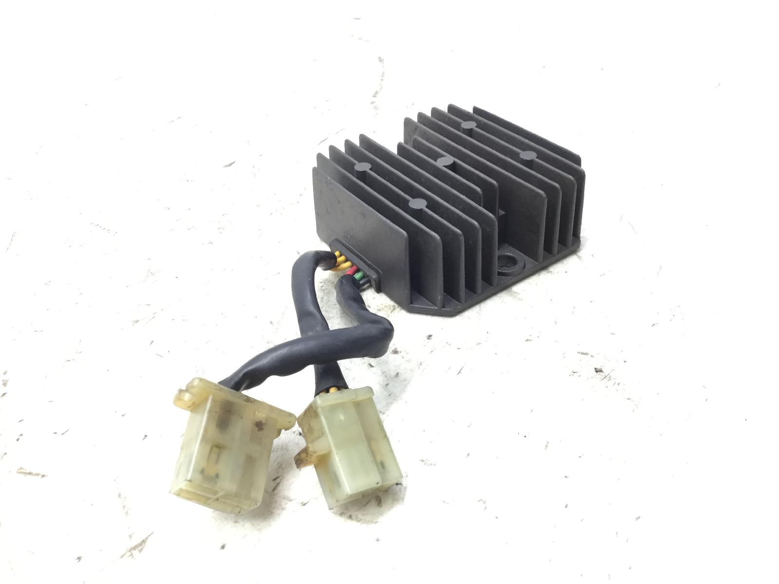 Malaguti f18 warrior 150 regolatore di tensione 2000 2002 580000