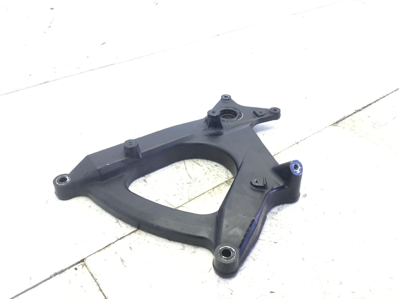 Suzuki burgman an l8 400 staffa supporto scarico marmitta 2018 2018 du11a