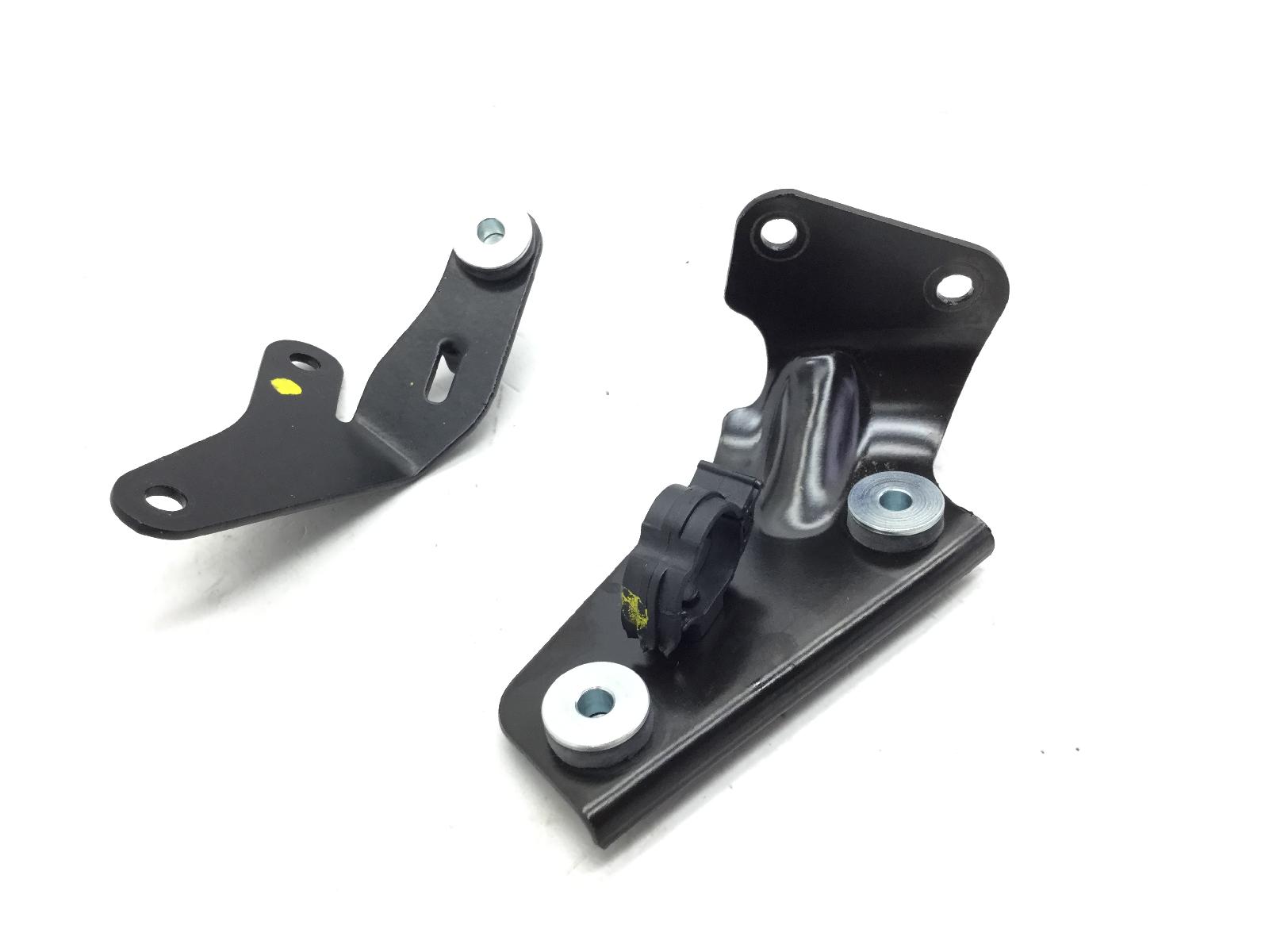 Piaggio vespa gts ie abs km zero 300 coppia staffe supporto pompa abs 2016 2018 ma3300+-+ma5200