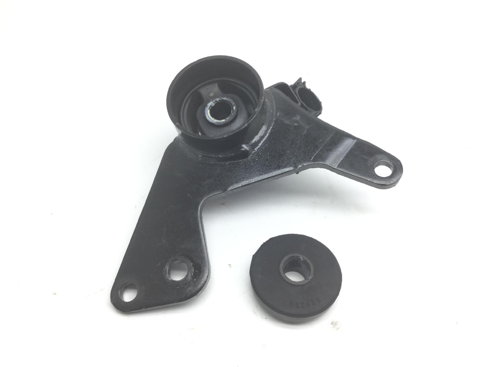 Piaggio vespa gts ie abs km 0 300 staffa supporto silentblock motore 2016 2018 ma3300+-+ma5200