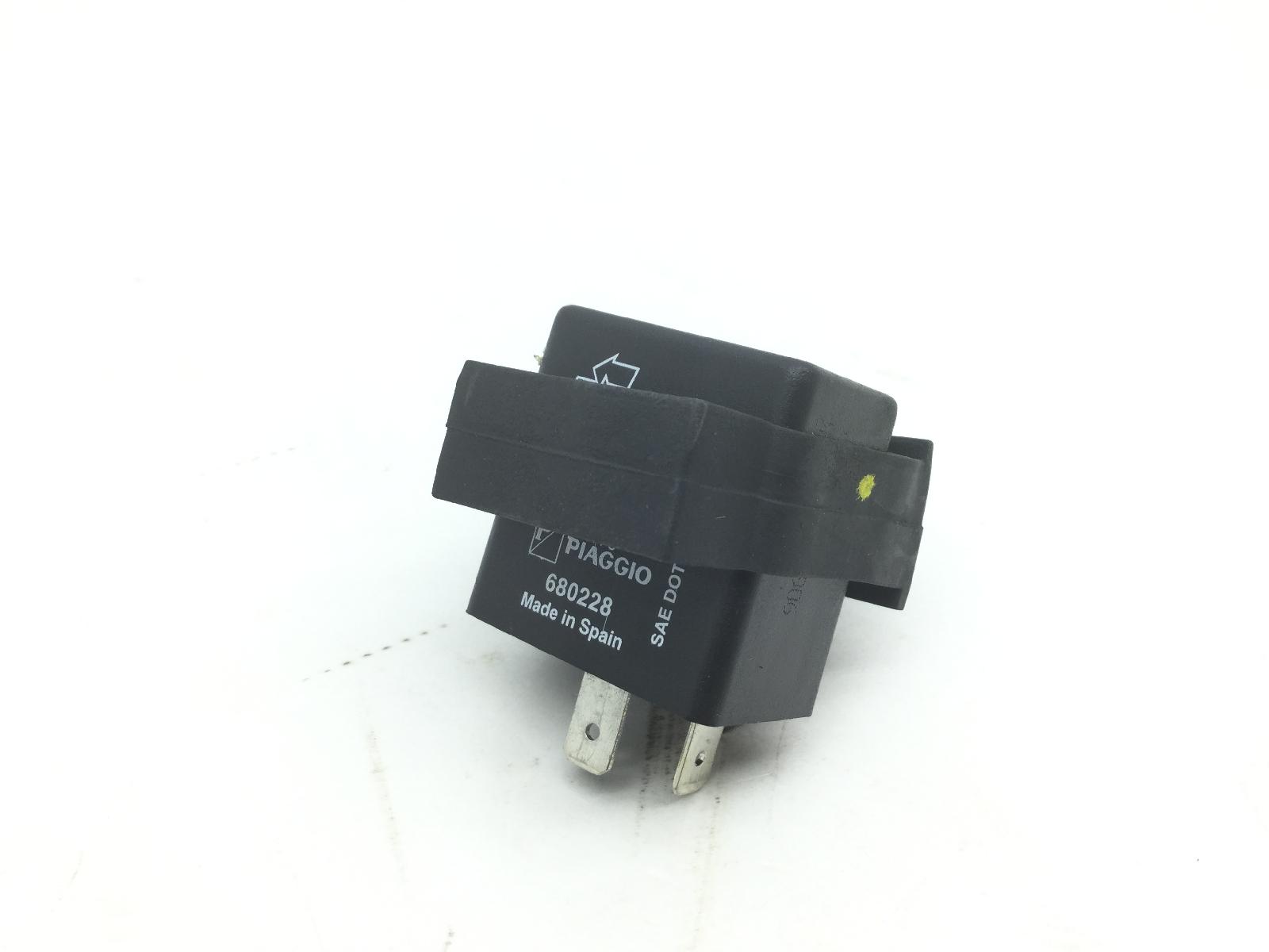 Piaggio vespa gts ie abs km 0 300 rele' intermittenza frecce 2016 2018 ma3300+-+ma5200