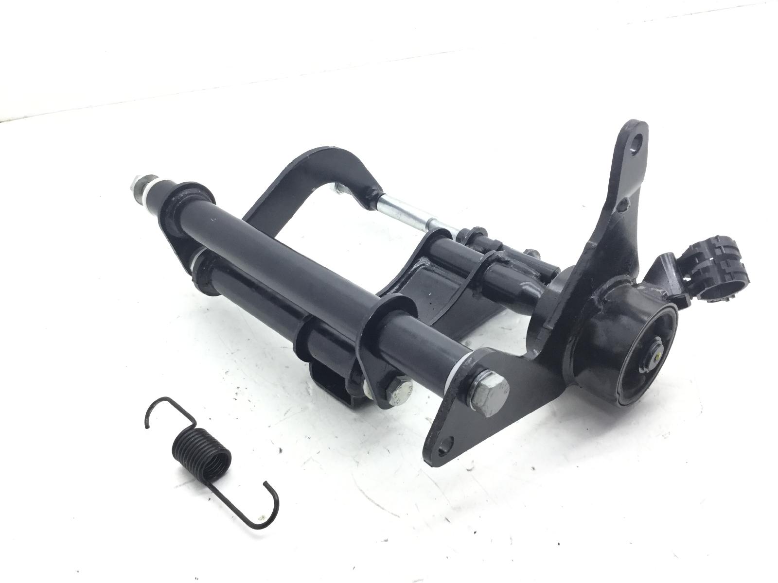 Piaggio vespa gts ie abs km 0 300 staffa supporto motore e molla 2016 2018 ma3300 - ma5200